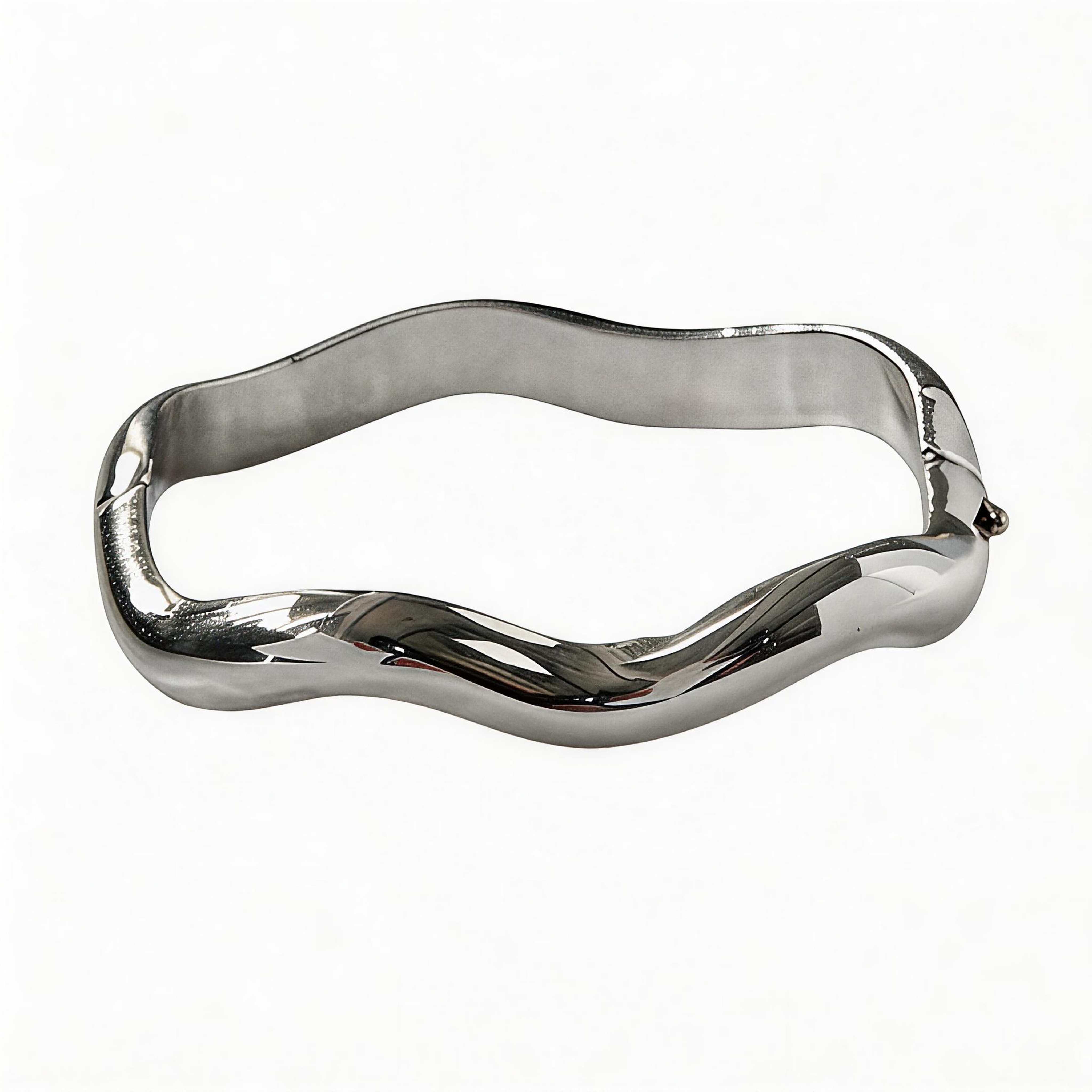 New Wave Pattern Personalized Versatile Stackable Bracelet for Women