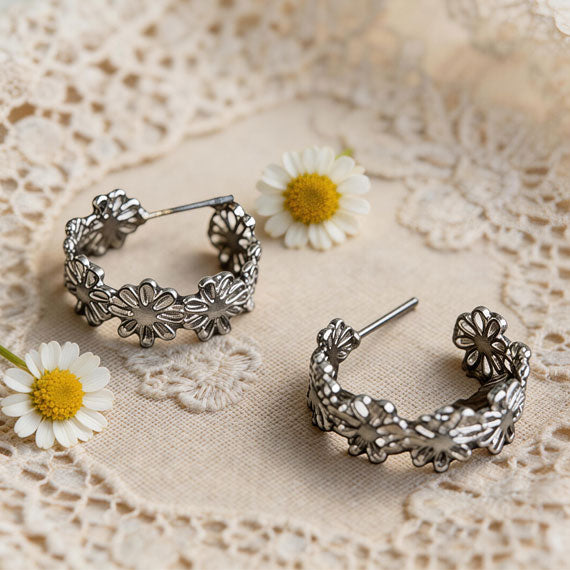 Metal Retro Fashion All-Match Lace Hollow Earrings